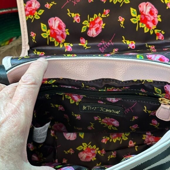 Betsey Johnson Kitsch Phone Retro Stripe Purse Crossbody Bag Call Me NWT - Picture 2 of 5